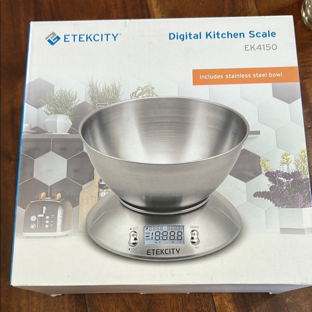 Silver Digital Kitchen Scale with Stainless Steel Bowl